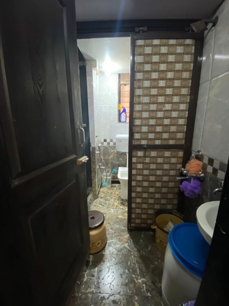 Bathroom, ar-rayyan-tower 1 Bedroom 470 Sq.Ft. Apartment In Agripada Mumbai 10722476