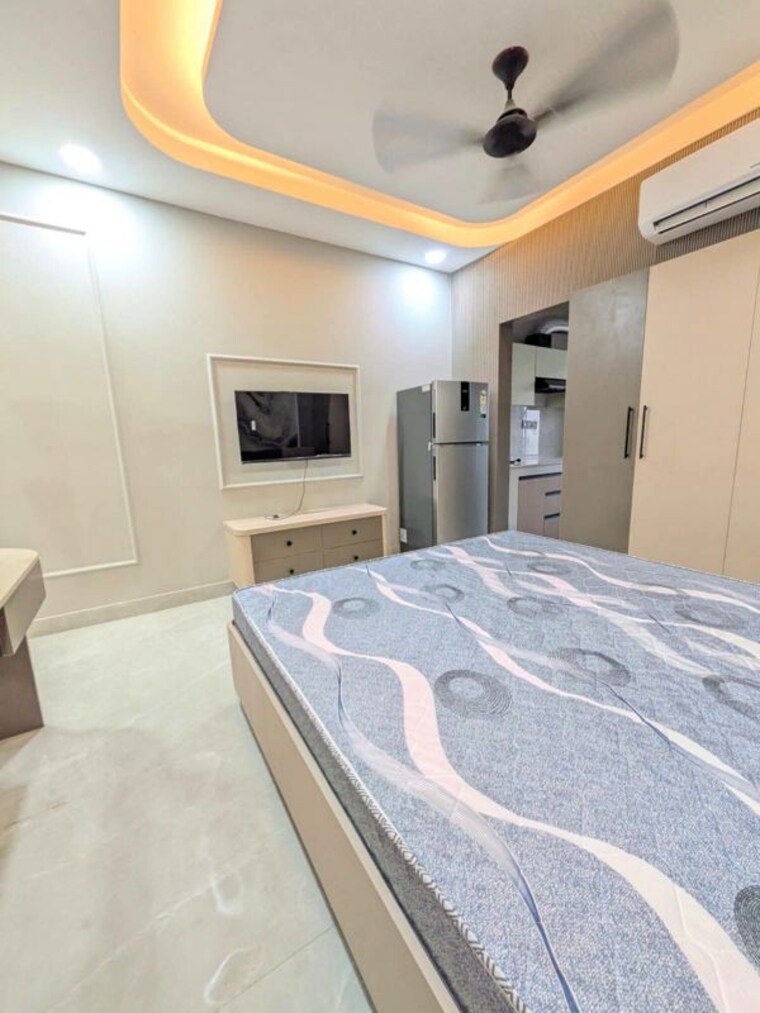 Bedroom, south delhi 1 Bedroom 500 Sq.Ft. Apartment In South Delhi Delhi 10722508