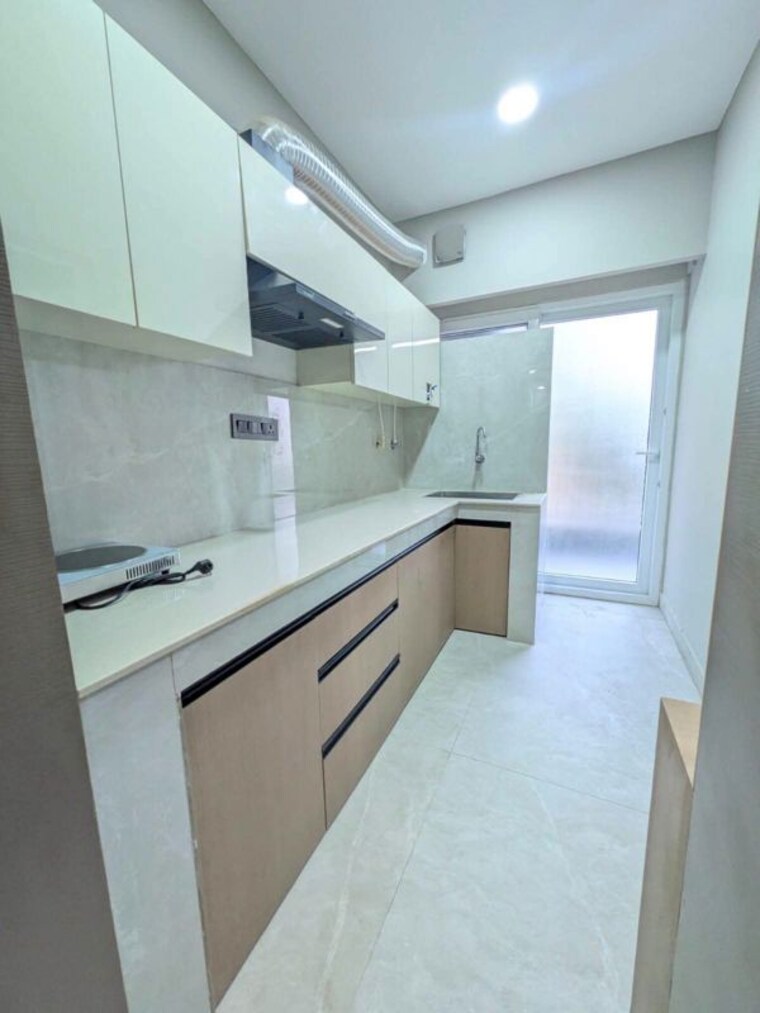 Kitchen, south delhi 1 Bedroom 500 Sq.Ft. Apartment In South Delhi Delhi 10722508
