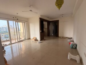 Room in 3 BHK Apartment at Emaar Palm Gardens, Sector 83 – for Sale