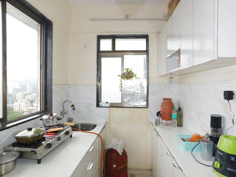 Kitchen, malad east 1 Bedroom 500 Sq.Ft. Apartment In Malad East Mumbai 10722504