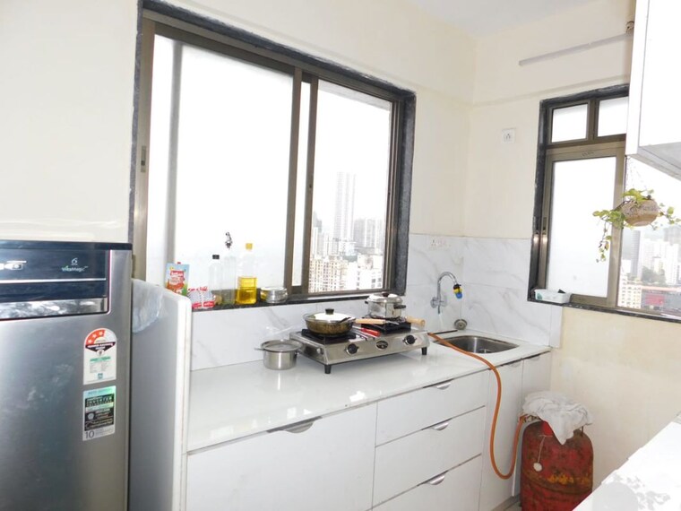 Kitchen, malad east 1 Bedroom 500 Sq.Ft. Apartment In Malad East Mumbai 10722504
