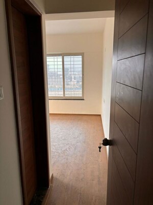 Room in 3 BHK Apartment at Engineers IOS, Tathawade – for Sale