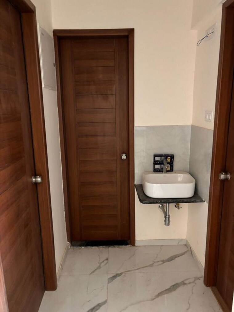 Bathroom, engineers-ios 3 Bedroom 1302 Sq.Ft. Apartment In Tathawade Pune 10683073