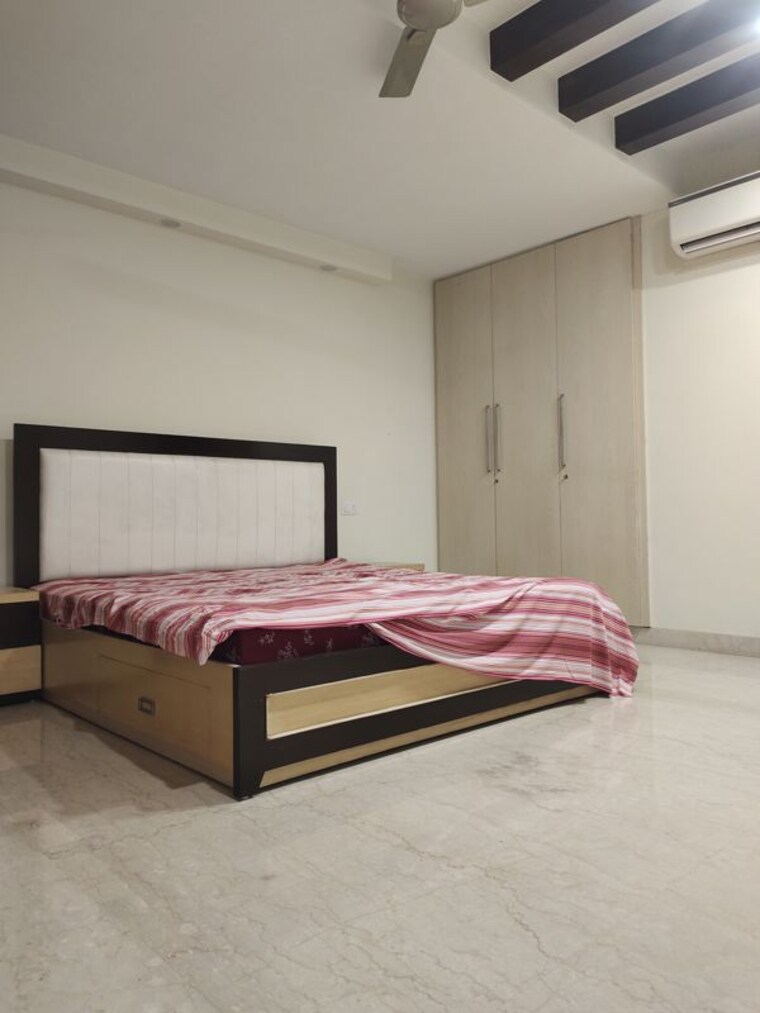 Room, lajpat nagar iii 3 Bedroom 2700 Sq.Ft. Builder Floor In Lajpat Nagar Iii Delhi 10722527