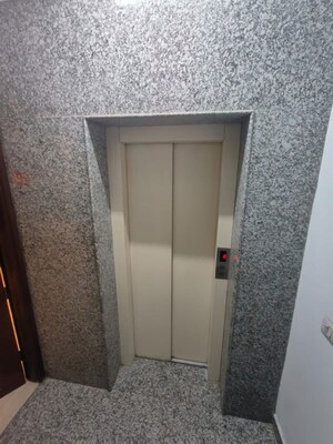  3 BHK Builder Floor at Kailash Colony – for Rent