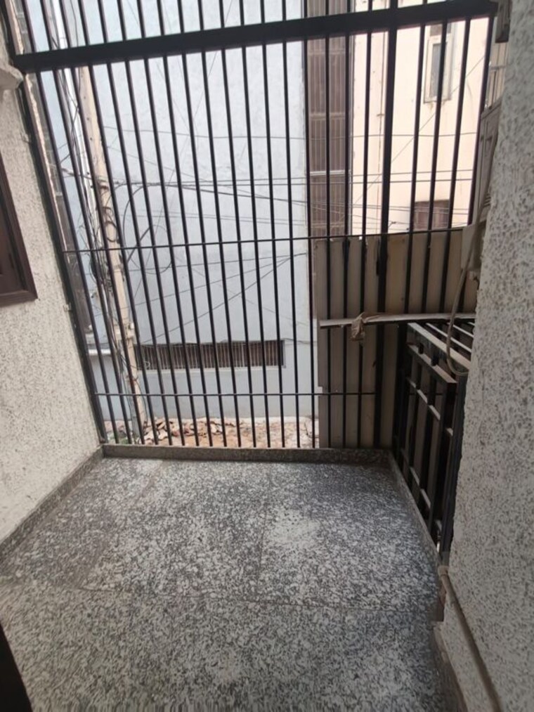 Other, kailash colony 3 Bedroom 160 Sq.Yd. Builder Floor In Kailash Colony Delhi 10722540