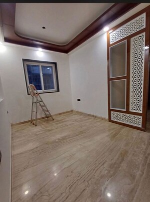 Room in 2 BHK Builder Floor at Kalkaji – for Rent