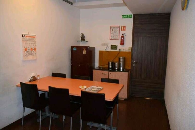 Team Area, wadhwa-trade-centre Commercial Office Space 2700 Sq.Ft. In Santacruz East Mumbai 10722593