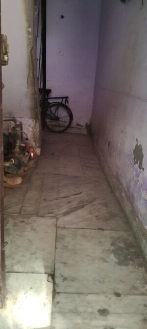  Builder Floor – Exterior View View at Old Seemapuri - for Sale