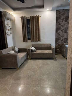 3 BHK Builder Floor For Rent in Chittaranjan Park