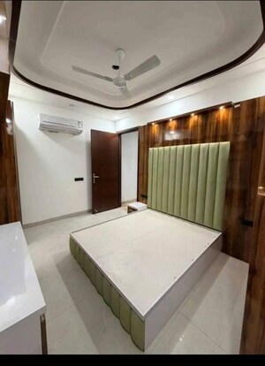 Room in 2 BHK Builder Floor at Kalkaji – for Rent