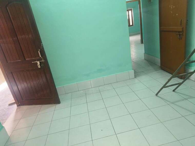 Room, mahmoorganj 3 Bedroom 1400 Sq.Ft. Villa In Mahmoorganj Varanasi 10722650