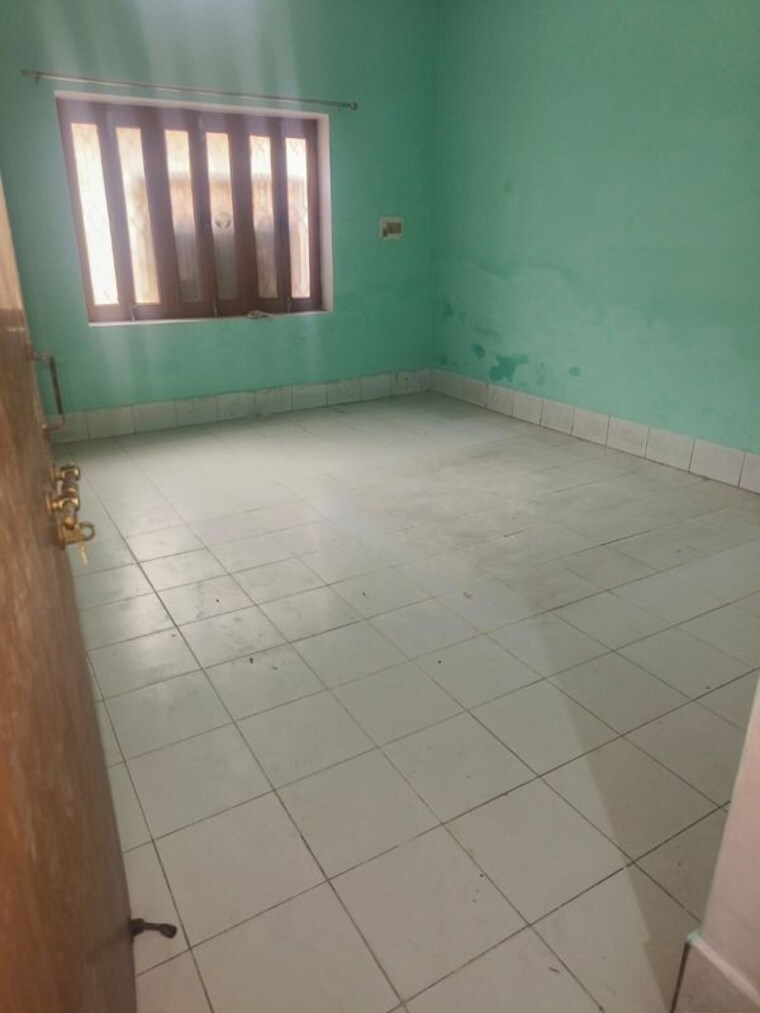 Room, mahmoorganj 3 Bedroom 1400 Sq.Ft. Villa In Mahmoorganj Varanasi 10722650