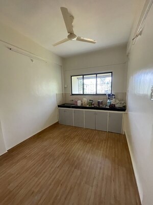 Room in 1 BHK Apartment at Nilanjali CHS, Kalyani Nagar – for Rent