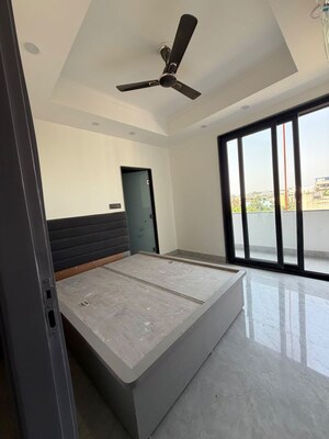 Bedroom in 3 BHK Builder Floor at Sector 51 – for Rent