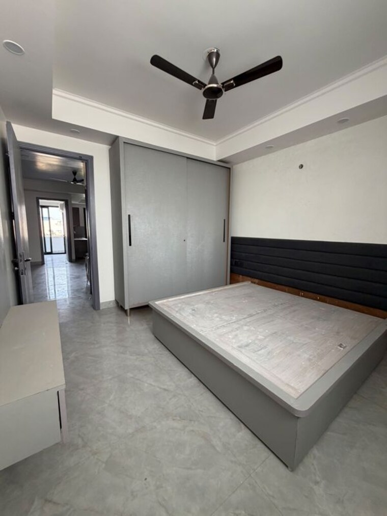 Room, sector 51 3 Bedroom 350 Sq.Yd. Builder Floor In Sector 51 Gurgaon 10722712