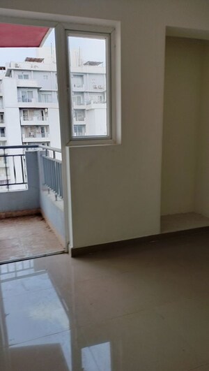 3.5 BHK Apartment For Sale in Sare Crescent Parc, Sector 92