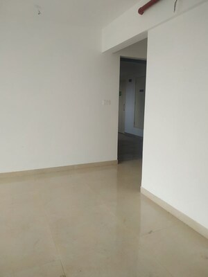 Furnished Amenities in 3 BHK Apartment at Sheth Montana, Mulund West – for Rent