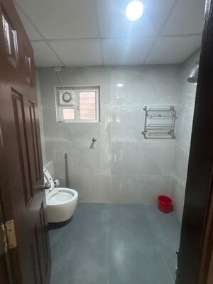 Bathroom in 3 BHK Apartment at Langford Court, Langford Town – for Rent
