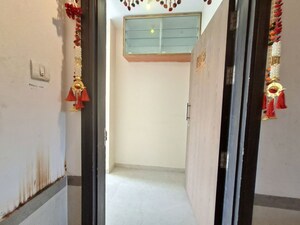 2 BHK Apartment – Entrance View at Dosti Oak, Balkum Pada - for Sale