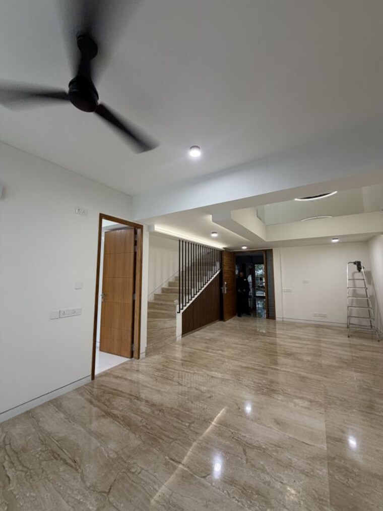 Room, bearys-cul-de-sac 3 Bedroom 2245 Sq.Ft. Apartment In Richmond Town Bangalore 10722807