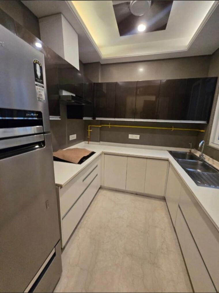 Kitchen, hemkunt colony 3 Bedroom 1600 Sq.Ft. Builder Floor In Hemkunt Colony Delhi 10722817