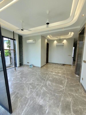 3 BHK Builder Floor For Rent in Chittaranjan Park