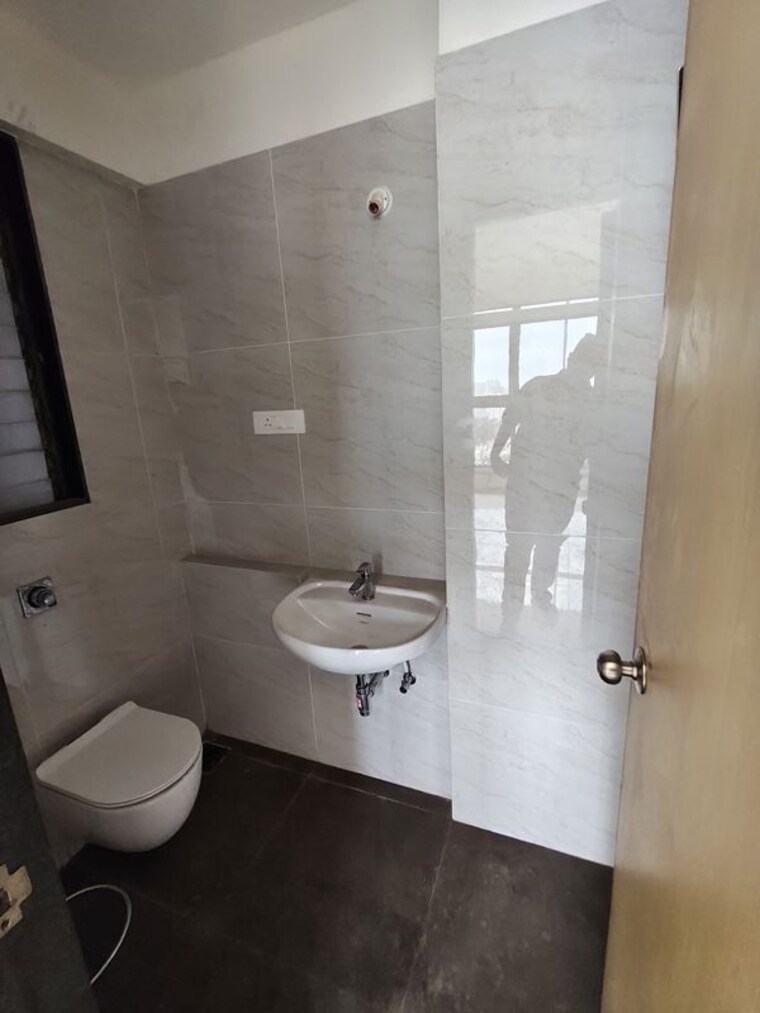 Bathroom, lodha-unica 1 Bedroom 323 Sq.Ft. Apartment In Jogeshwari West Mumbai 10722846