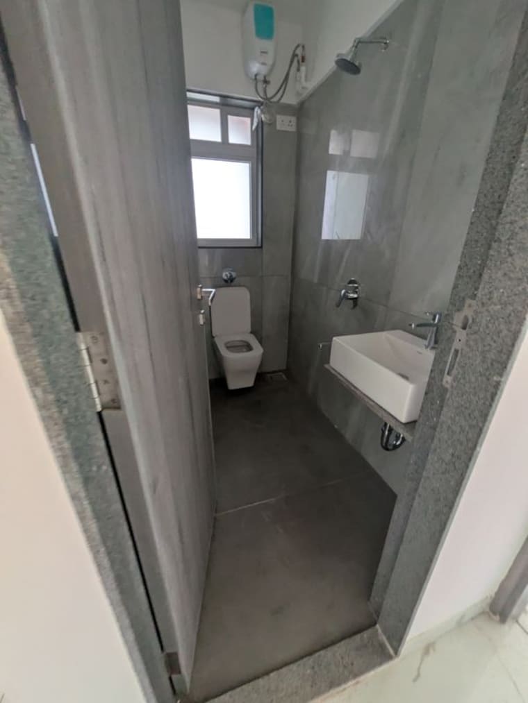 Bathroom, shivsagar-chs-borivali-west 1.5 Bedroom 530 Sq.Ft. Apartment In Borivali West Mumbai 10722874