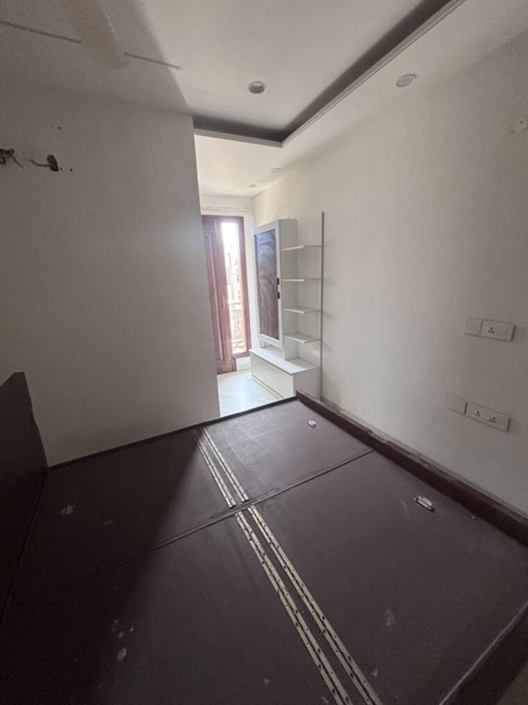 Room, sector 40 3 Bedroom 200 Sq.Yd. Builder Floor In Sector 40 Chandigarh 10722866