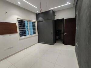 Room in 3 BHK Apartment at Aparna Zenon, Puppalaguda – for Rent
