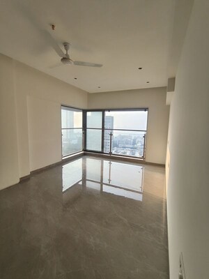 Room in 3 BHK Apartment at Vivaana Heights, Prabhadevi – for Rent