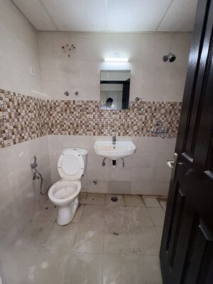 Bathroom in 2 BHK Apartment at JM Florance, Tech Zone 4 Greater Noida – for Rent
