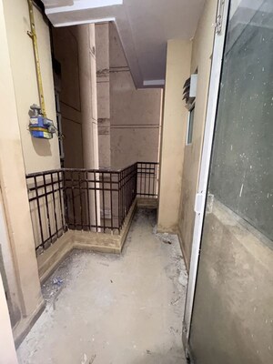 Furnished Amenities in 2 BHK Apartment at JM Florance, Tech Zone 4 Greater Noida – for Rent