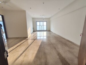Room in 3 BHK Apartment at Vivaana Heights, Prabhadevi – for Rent