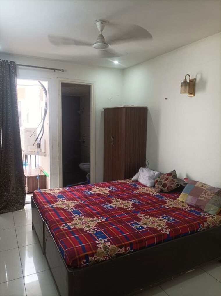 Bedroom, highland-park-chandigarh 2 Bedroom 150 Sq.Yd. Builder Floor In Bhabat Zirakpur 10722900