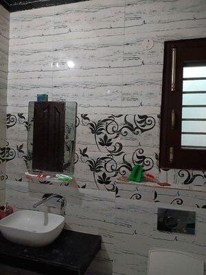 Team Area in 2 BHK Independent House at Badal Colony – for Rent