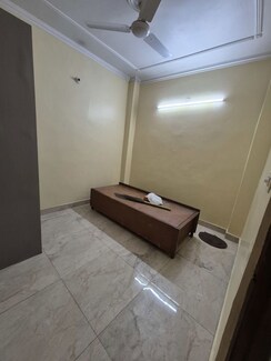 2 BHK +Builder Floor For Rent in Mayur Vihar