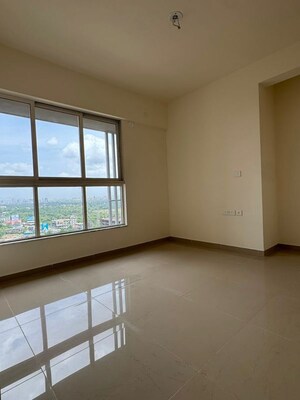 Room in 2 BHK Apartment at Mahindra Happinest Kalyan, Kalyan West – for Rent