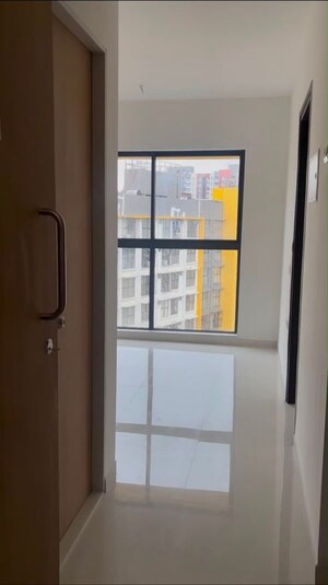 Room in 2 BHK Apartment at Mahindra Happinest Kalyan, Kalyan West – for Rent
