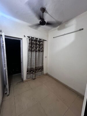 Room in 2 BHK Builder Floor at Lajpat Nagar – for Rent