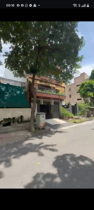 6+ BHK Independent House – Exterior View View at Sector 72 - for Sale
