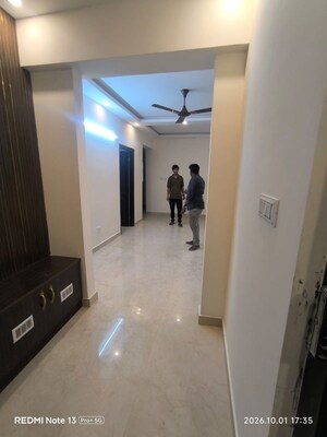 Living Room in 2 BHK Apartment at Richards Town – for Rent