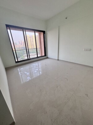Furnished Amenities in 2.5 BHK Apartment at Siddharth Nagar CHS Goregaon, Goregaon West – for Rent