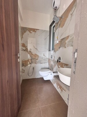 Team Area in 2 BHK Apartment at Sahakar Vista, Dahisar East – for Sale