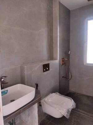 Bathroom in 4 BHK Apartment at Indiabulls Sky Forest, Lower Parel – for Rent
