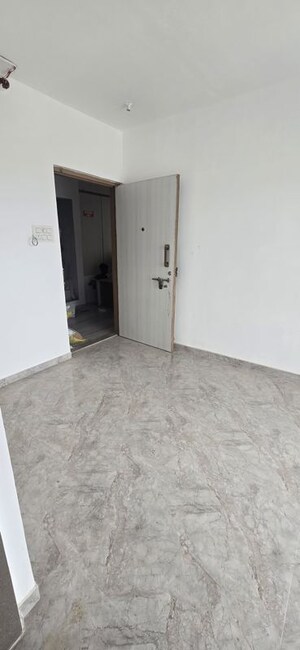 Room in 1 BHK Apartment at Shraddha Vardaan, Bhandup West – for Rent