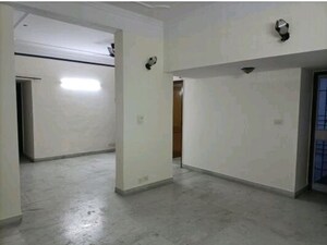 Room in 3 BHK Apartment at DPS Housing Society, Sector 51 – for Rent