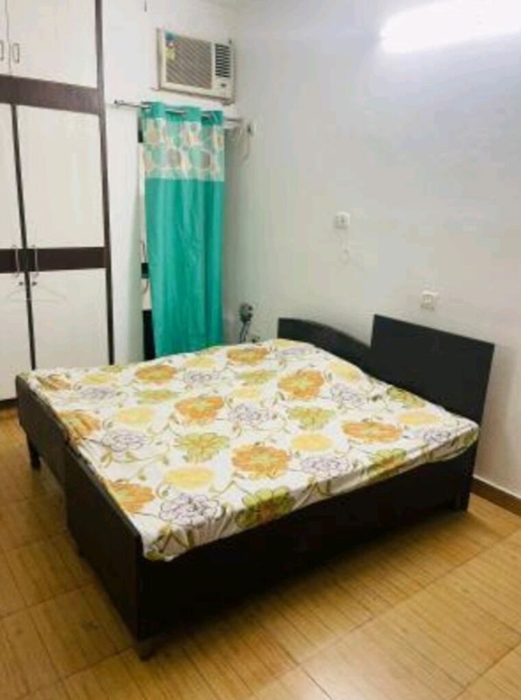 Bedroom, rwa-apartments-sector-19 3 Bedroom 180 Sq.Mt. Independent House In Sector 19 Noida 10723005